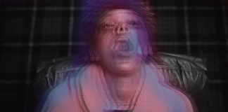 Review Film Talk to Me (2022): Depresi, Delusi, Skizofrenia Review Film Talk to Me (2022): Depresi, Delusi, dan Skizofrenia