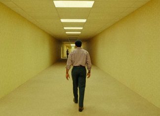 Review Film Backrooms (2026): Ekspansi Matang dari Sineas Pendatang Review Film Backrooms (2026): Ekspansi Matang dari Sineas Pendatang oleh ulasinema